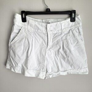 Shooter White Cotton Front & Back Pockets Beachy Shorts